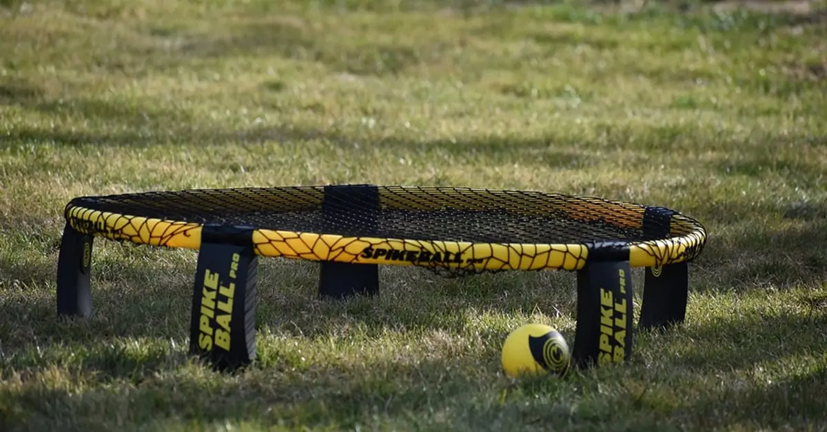 How To Make Your Own Spikeball Set?