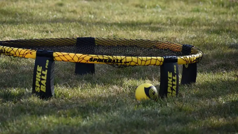Do Pockets Count In Spikeball? 